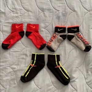 Nike low cut socks, size youth 4-6 (3pairs)